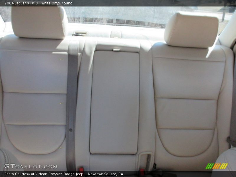 White Onyx / Sand 2004 Jaguar XJ XJ8