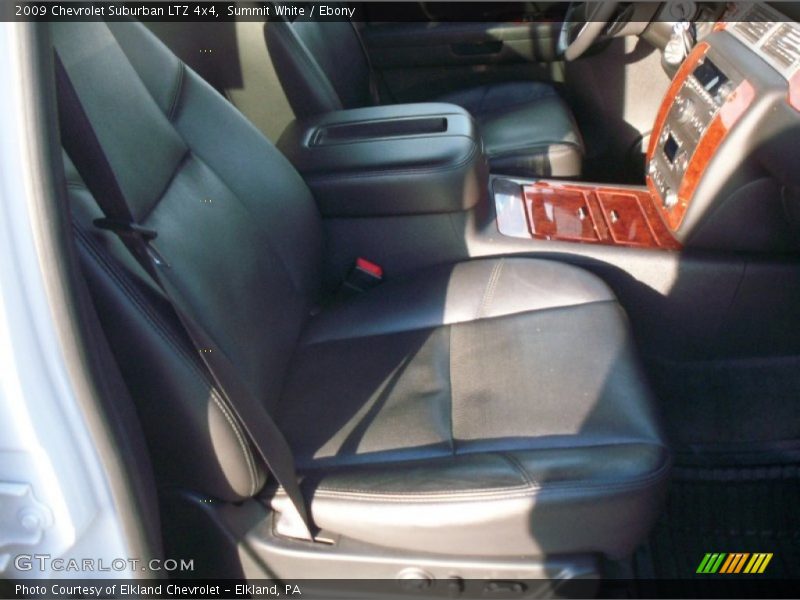 Summit White / Ebony 2009 Chevrolet Suburban LTZ 4x4