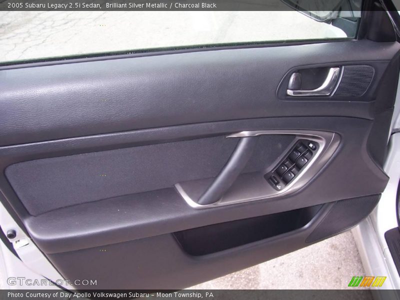 Brilliant Silver Metallic / Charcoal Black 2005 Subaru Legacy 2.5i Sedan