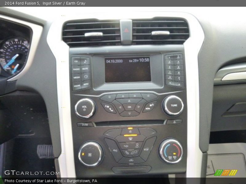 Ingot Silver / Earth Gray 2014 Ford Fusion S