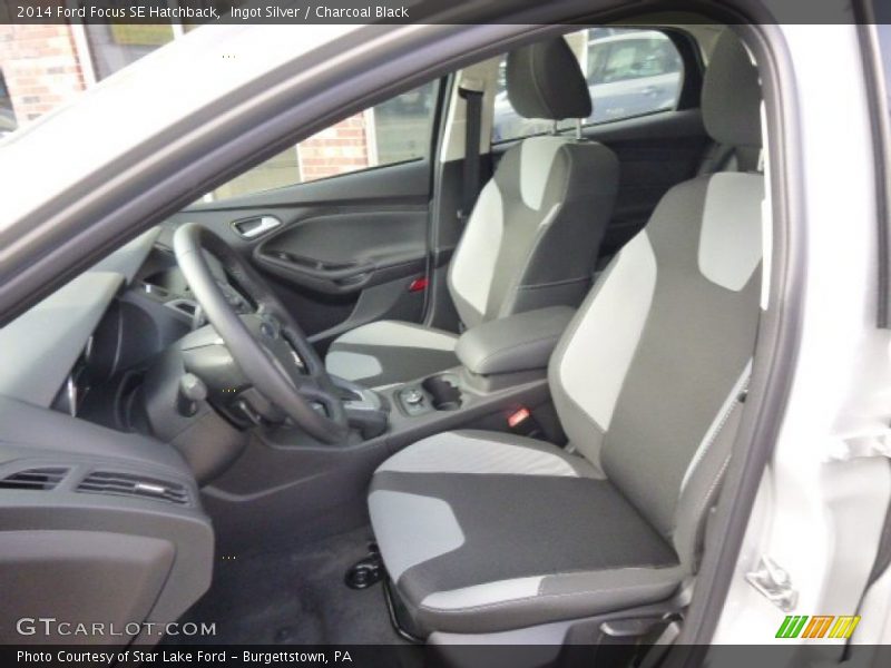Ingot Silver / Charcoal Black 2014 Ford Focus SE Hatchback
