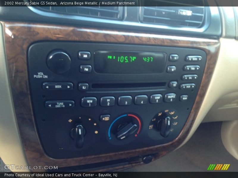Arizona Beige Metallic / Medium Parchment 2002 Mercury Sable GS Sedan