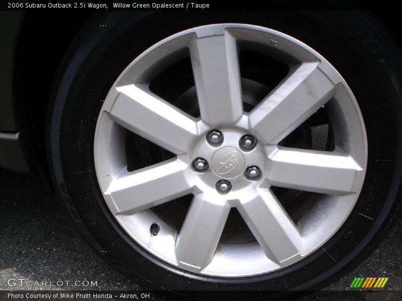 Willow Green Opalescent / Taupe 2006 Subaru Outback 2.5i Wagon