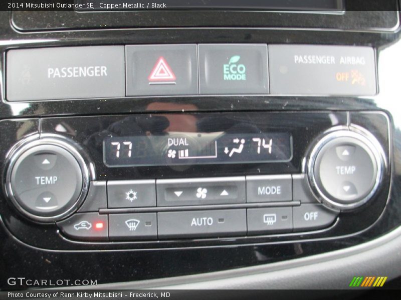 Copper Metallic / Black 2014 Mitsubishi Outlander SE