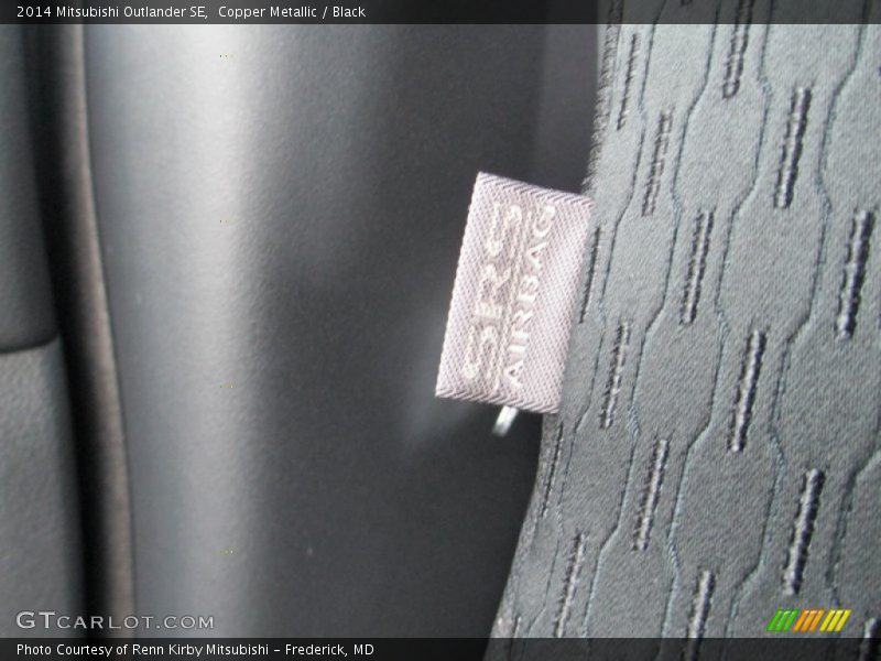 Copper Metallic / Black 2014 Mitsubishi Outlander SE