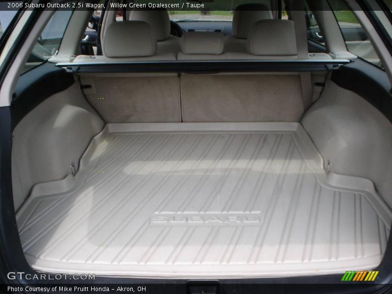 Willow Green Opalescent / Taupe 2006 Subaru Outback 2.5i Wagon