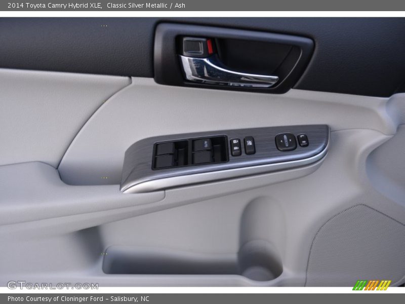 Classic Silver Metallic / Ash 2014 Toyota Camry Hybrid XLE
