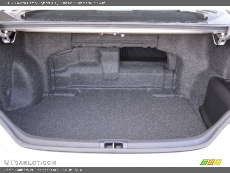Classic Silver Metallic / Ash 2014 Toyota Camry Hybrid XLE