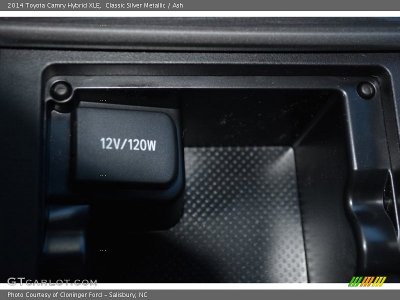 Classic Silver Metallic / Ash 2014 Toyota Camry Hybrid XLE