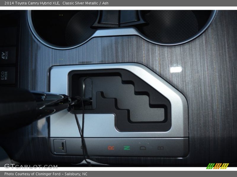 Classic Silver Metallic / Ash 2014 Toyota Camry Hybrid XLE