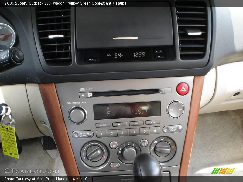Willow Green Opalescent / Taupe 2006 Subaru Outback 2.5i Wagon