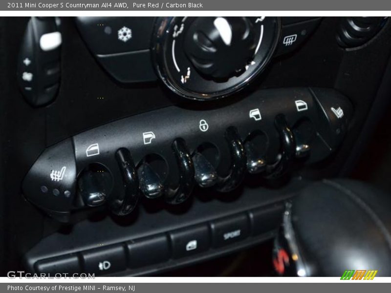 Pure Red / Carbon Black 2011 Mini Cooper S Countryman All4 AWD
