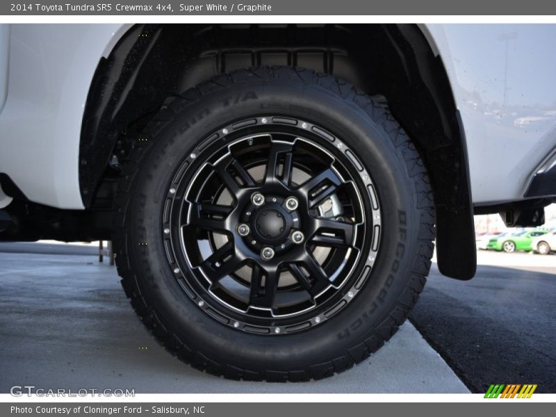 Super White / Graphite 2014 Toyota Tundra SR5 Crewmax 4x4