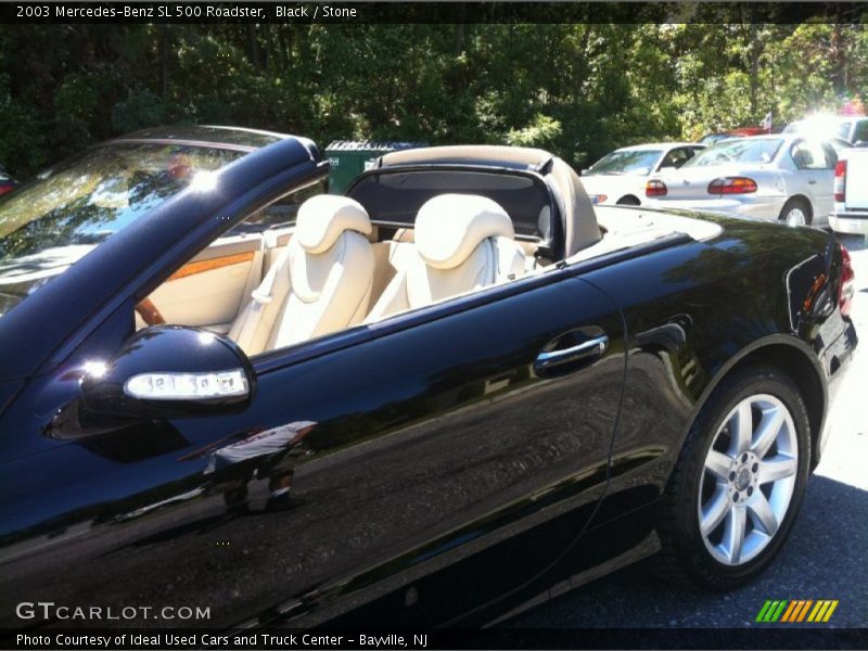 Black / Stone 2003 Mercedes-Benz SL 500 Roadster