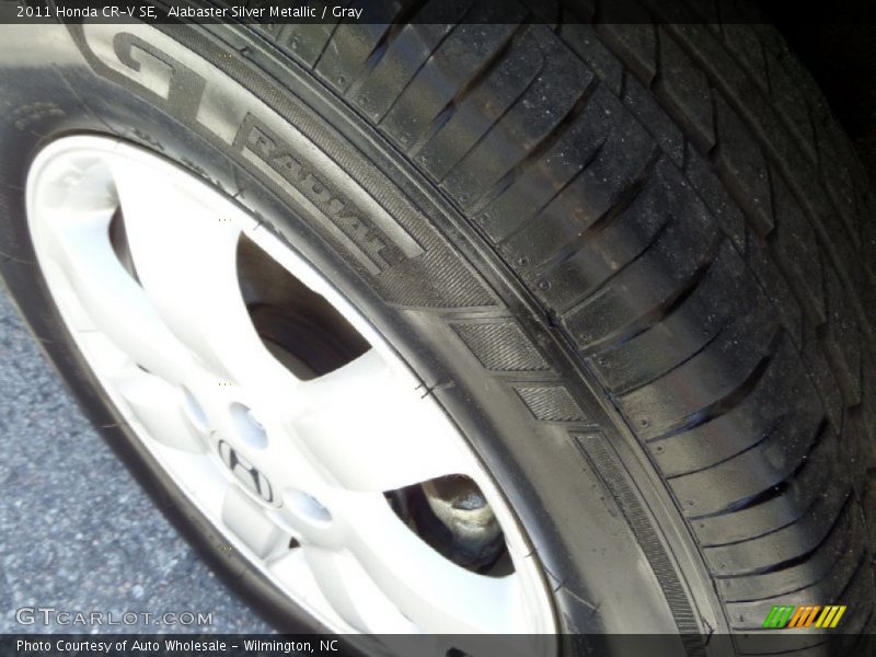 Alabaster Silver Metallic / Gray 2011 Honda CR-V SE