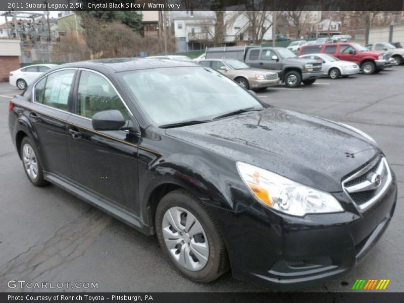 Crystal Black Silica / Warm Ivory 2011 Subaru Legacy 2.5i
