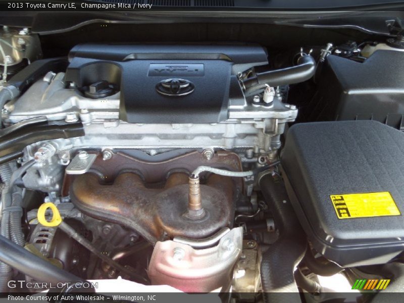 Champagne Mica / Ivory 2013 Toyota Camry LE