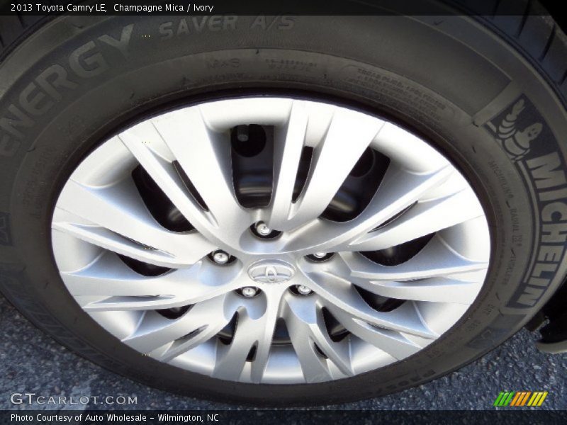 Champagne Mica / Ivory 2013 Toyota Camry LE