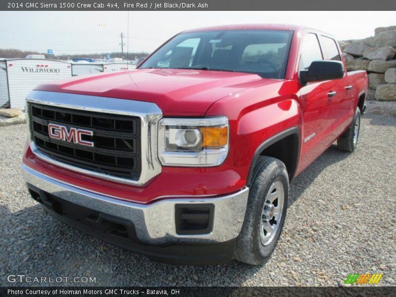 Front 3/4 View of 2014 Sierra 1500 Crew Cab 4x4