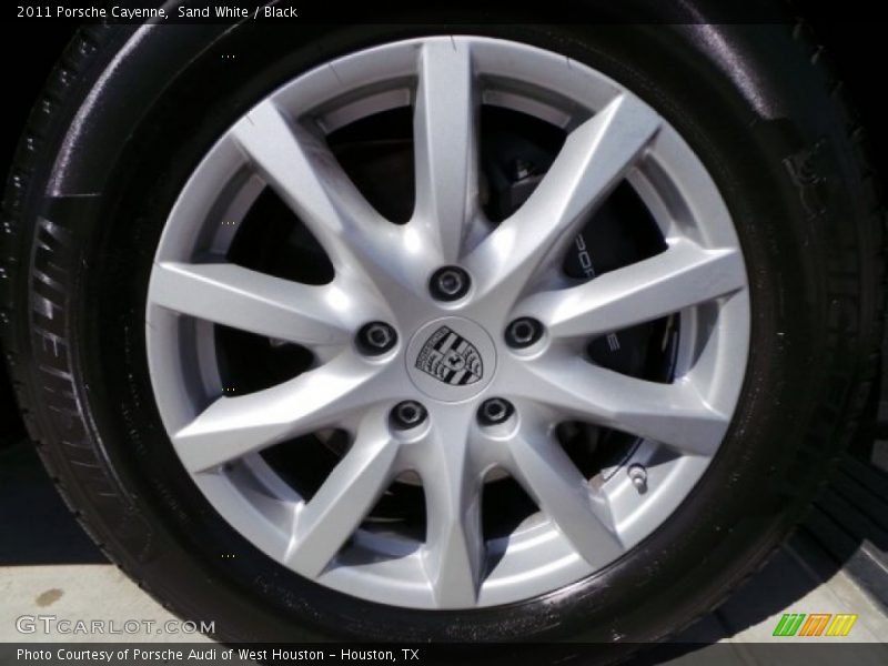 Sand White / Black 2011 Porsche Cayenne
