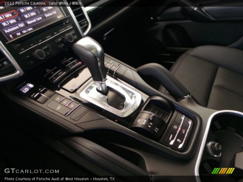 Sand White / Black 2011 Porsche Cayenne