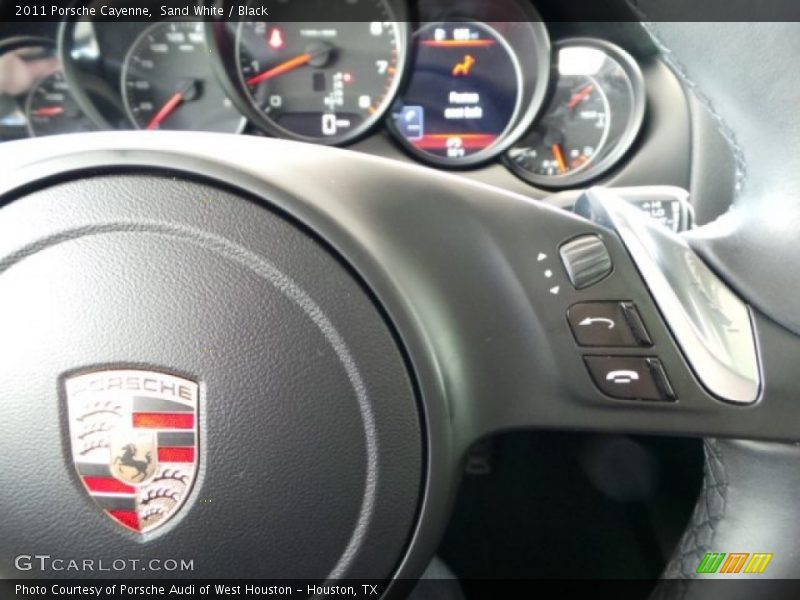 Sand White / Black 2011 Porsche Cayenne