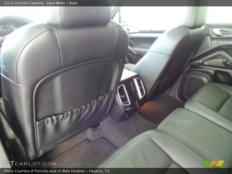 Sand White / Black 2011 Porsche Cayenne
