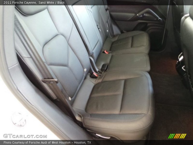Sand White / Black 2011 Porsche Cayenne