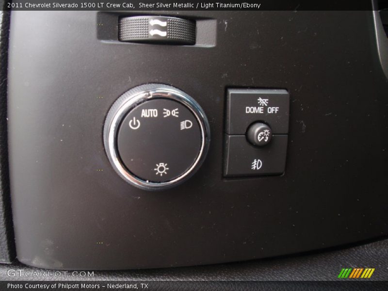 Sheer Silver Metallic / Light Titanium/Ebony 2011 Chevrolet Silverado 1500 LT Crew Cab