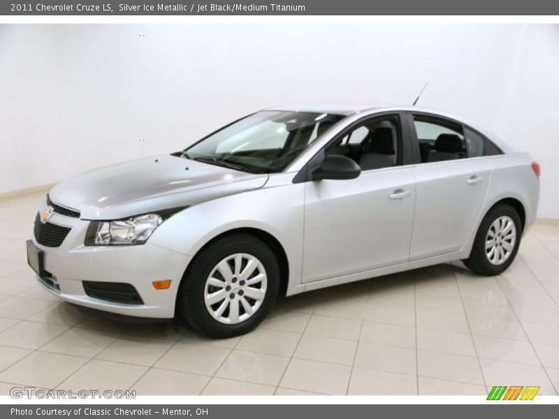 Silver Ice Metallic / Jet Black/Medium Titanium 2011 Chevrolet Cruze LS