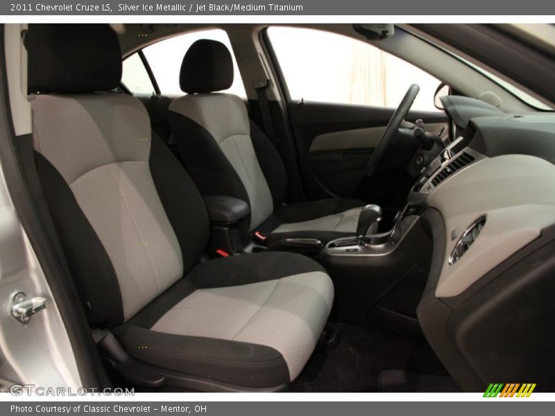 Silver Ice Metallic / Jet Black/Medium Titanium 2011 Chevrolet Cruze LS