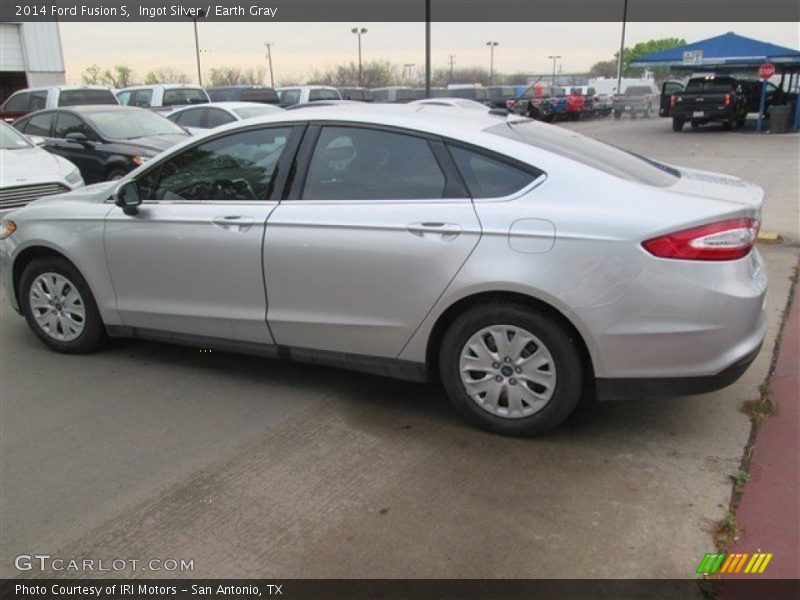 Ingot Silver / Earth Gray 2014 Ford Fusion S
