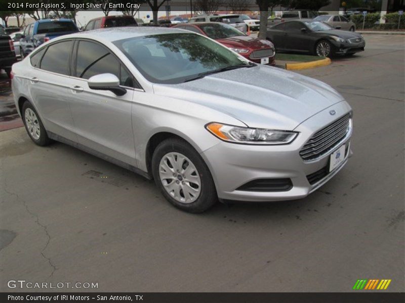 Ingot Silver / Earth Gray 2014 Ford Fusion S