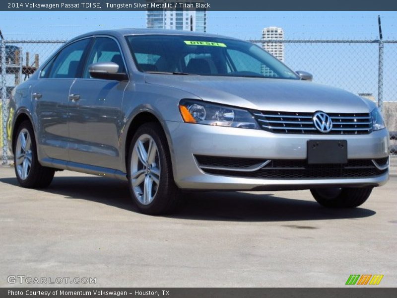 Tungsten Silver Metallic / Titan Black 2014 Volkswagen Passat TDI SE