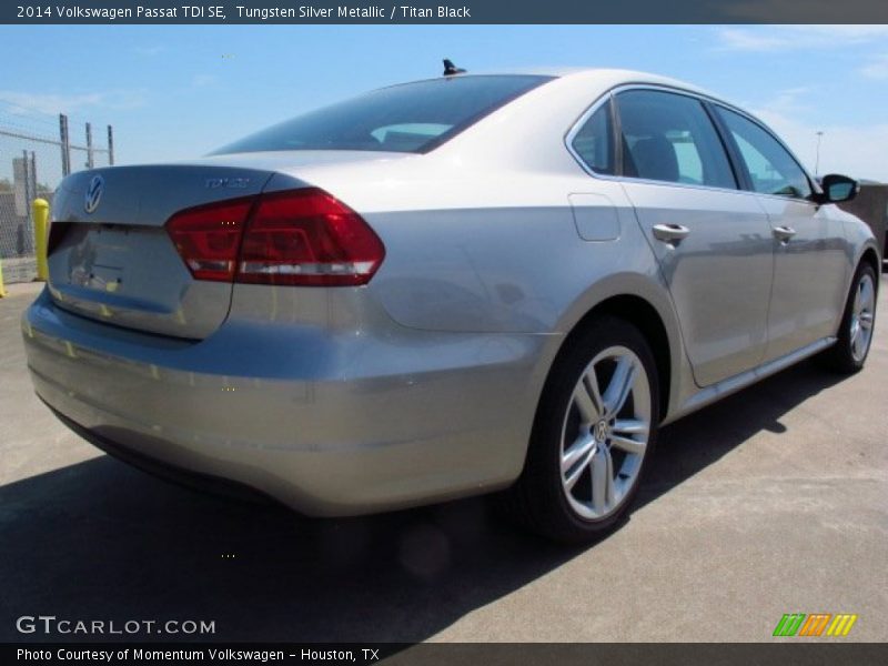Tungsten Silver Metallic / Titan Black 2014 Volkswagen Passat TDI SE