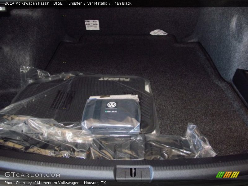 Tungsten Silver Metallic / Titan Black 2014 Volkswagen Passat TDI SE