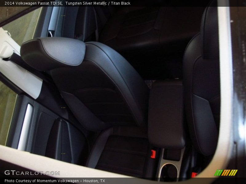 Tungsten Silver Metallic / Titan Black 2014 Volkswagen Passat TDI SE