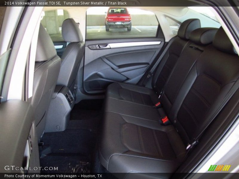 Tungsten Silver Metallic / Titan Black 2014 Volkswagen Passat TDI SE
