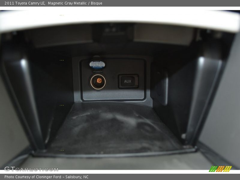 Magnetic Gray Metallic / Bisque 2011 Toyota Camry LE