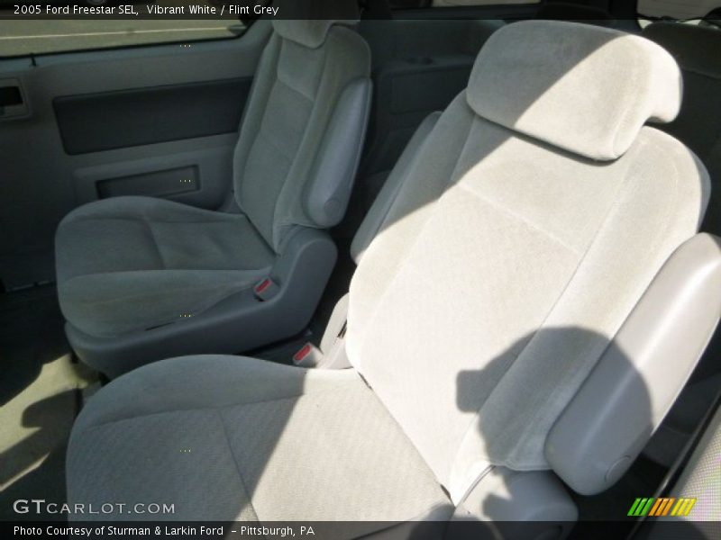 Vibrant White / Flint Grey 2005 Ford Freestar SEL