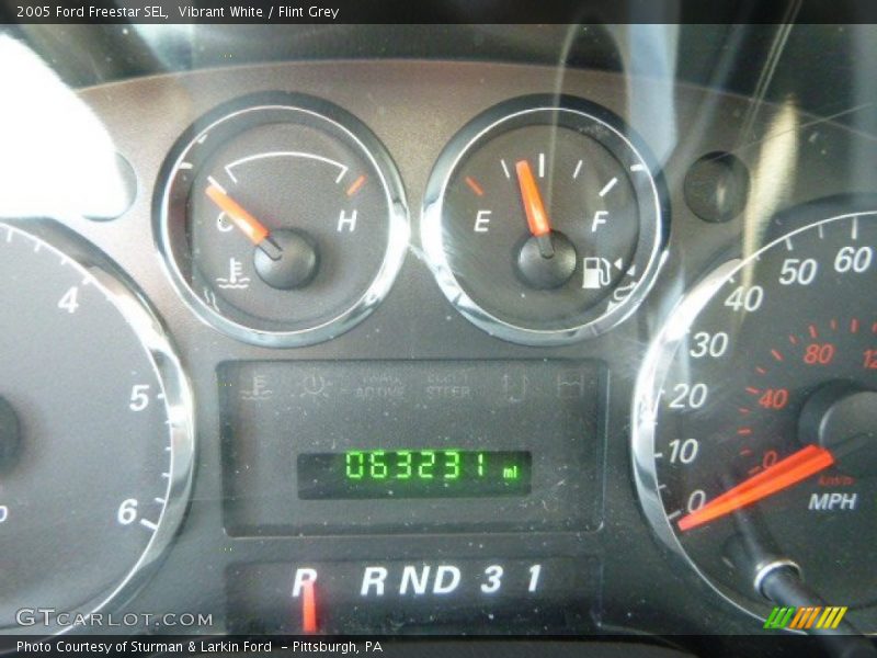 Vibrant White / Flint Grey 2005 Ford Freestar SEL