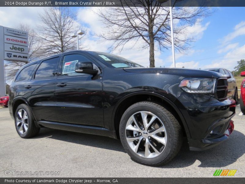 Front 3/4 View of 2014 Durango R/T