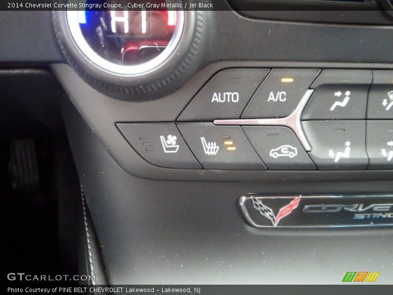 Controls of 2014 Corvette Stingray Coupe