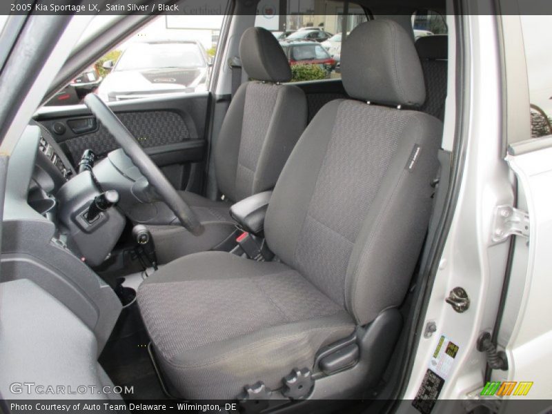 Front Seat of 2005 Sportage LX