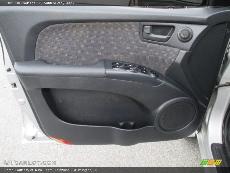 Door Panel of 2005 Sportage LX