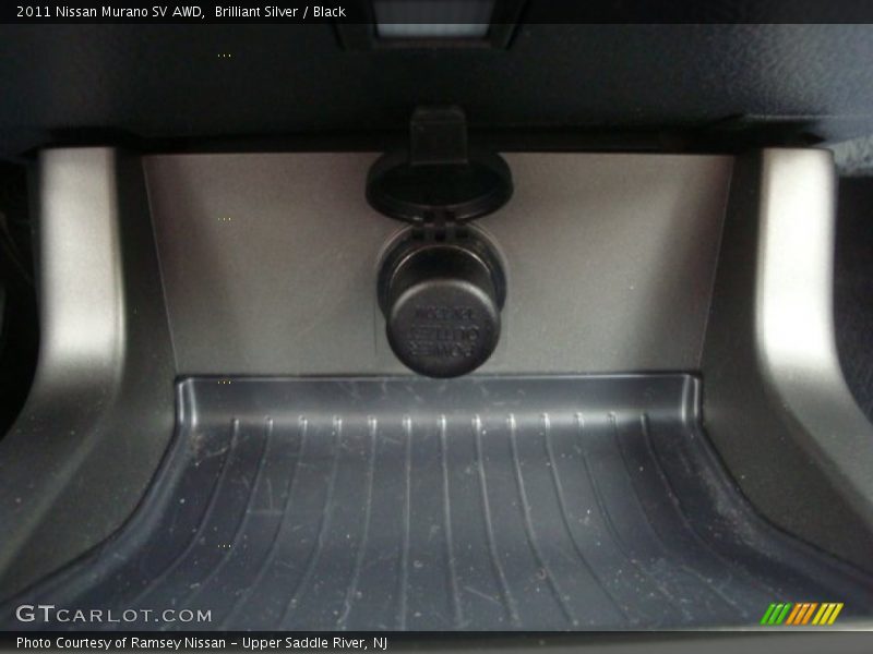 Brilliant Silver / Black 2011 Nissan Murano SV AWD