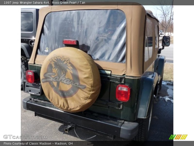 Moss Green Pearl / Tan 1997 Jeep Wrangler Sahara 4x4