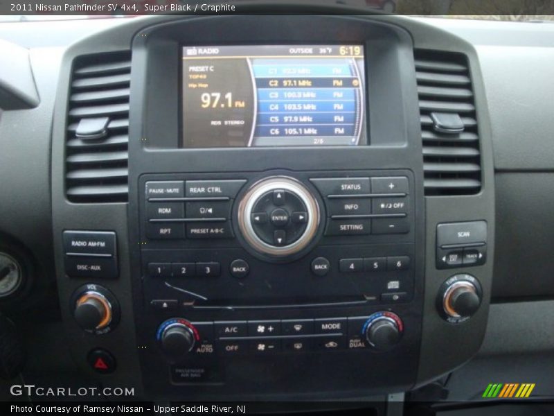Super Black / Graphite 2011 Nissan Pathfinder SV 4x4