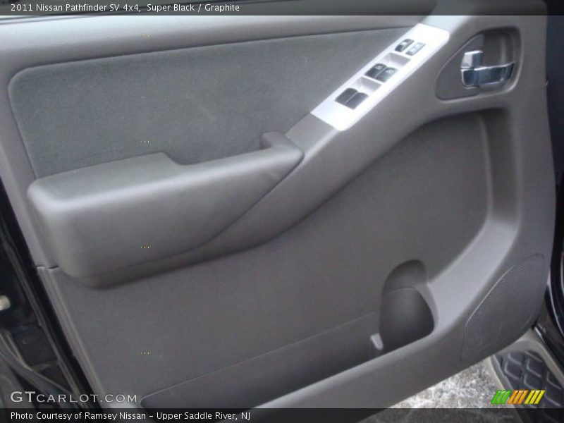 Super Black / Graphite 2011 Nissan Pathfinder SV 4x4