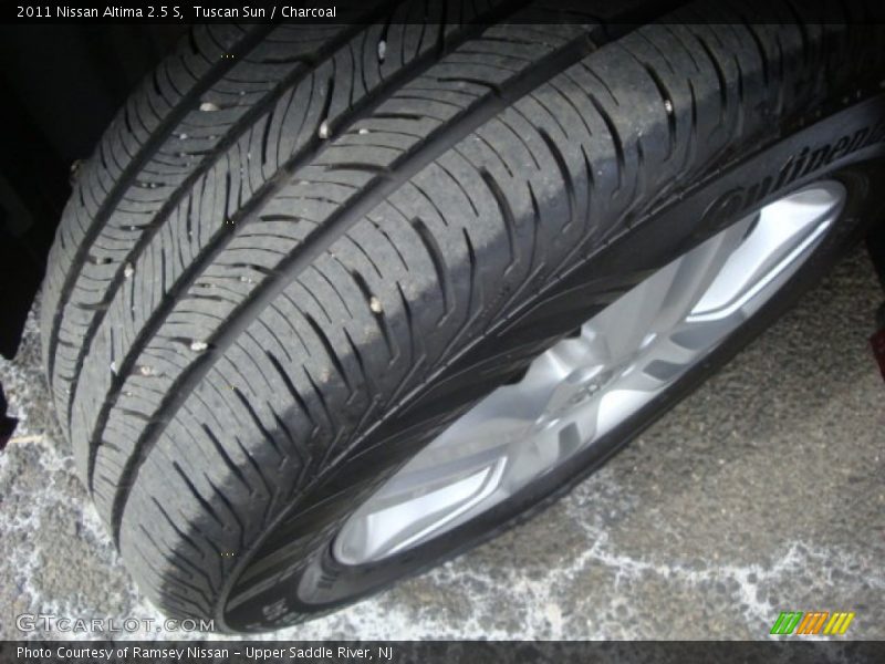 Tuscan Sun / Charcoal 2011 Nissan Altima 2.5 S